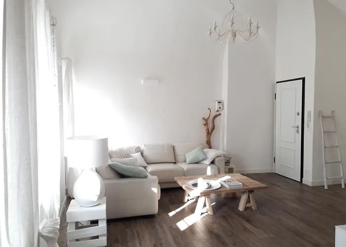 White Appartement Spotorno